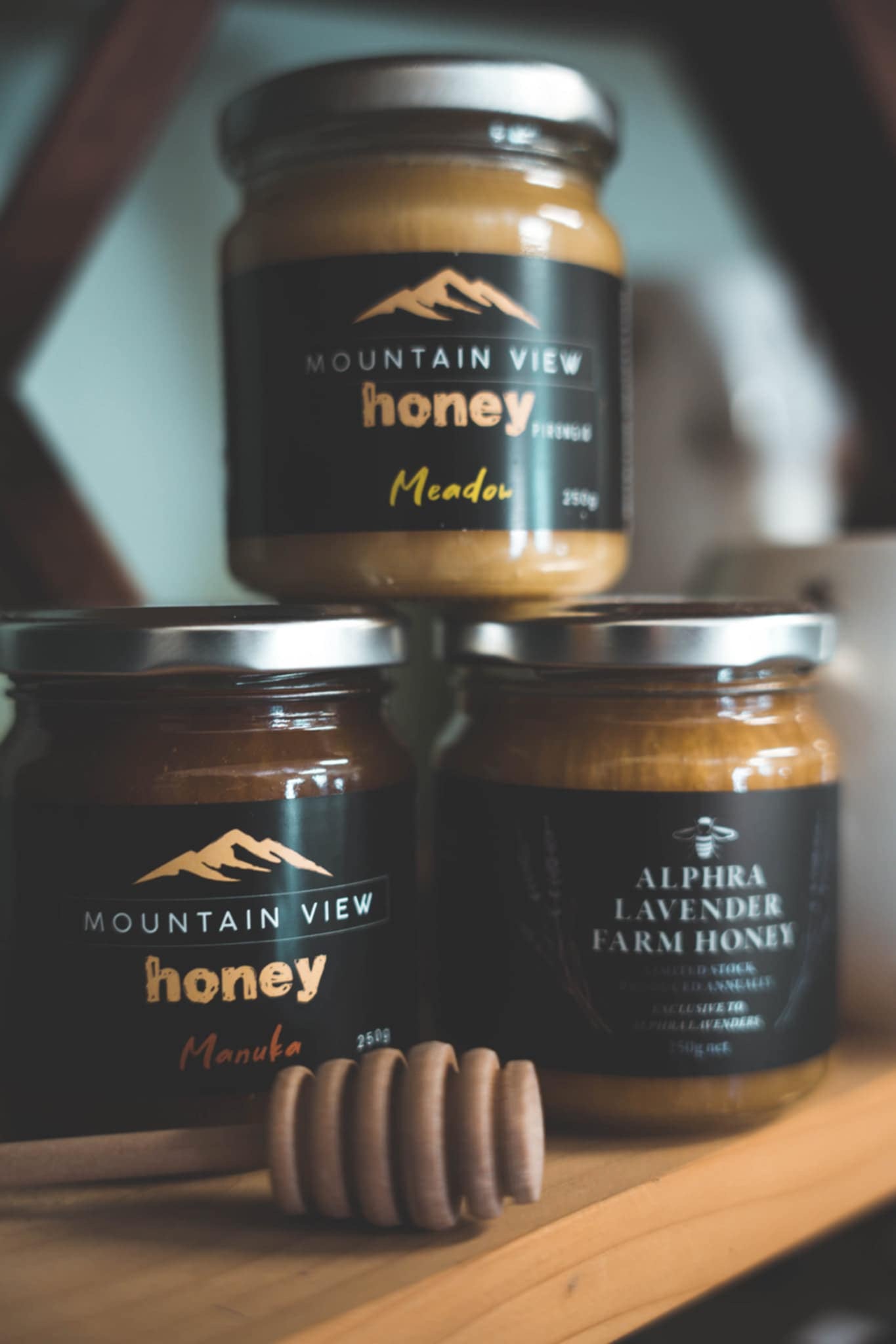 Honey, honeycomb, Manuka products