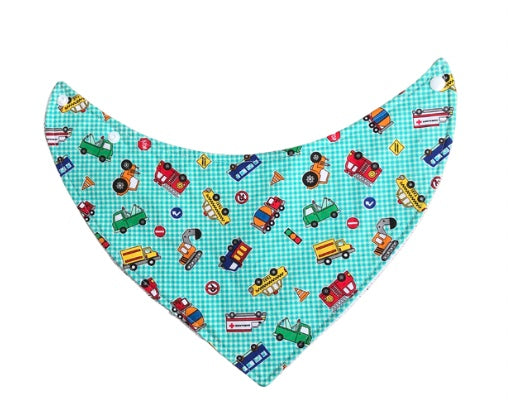 Baby’s bib - Bandana style