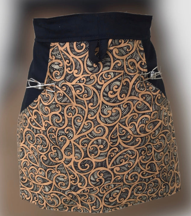 Retro peg or gardening apron