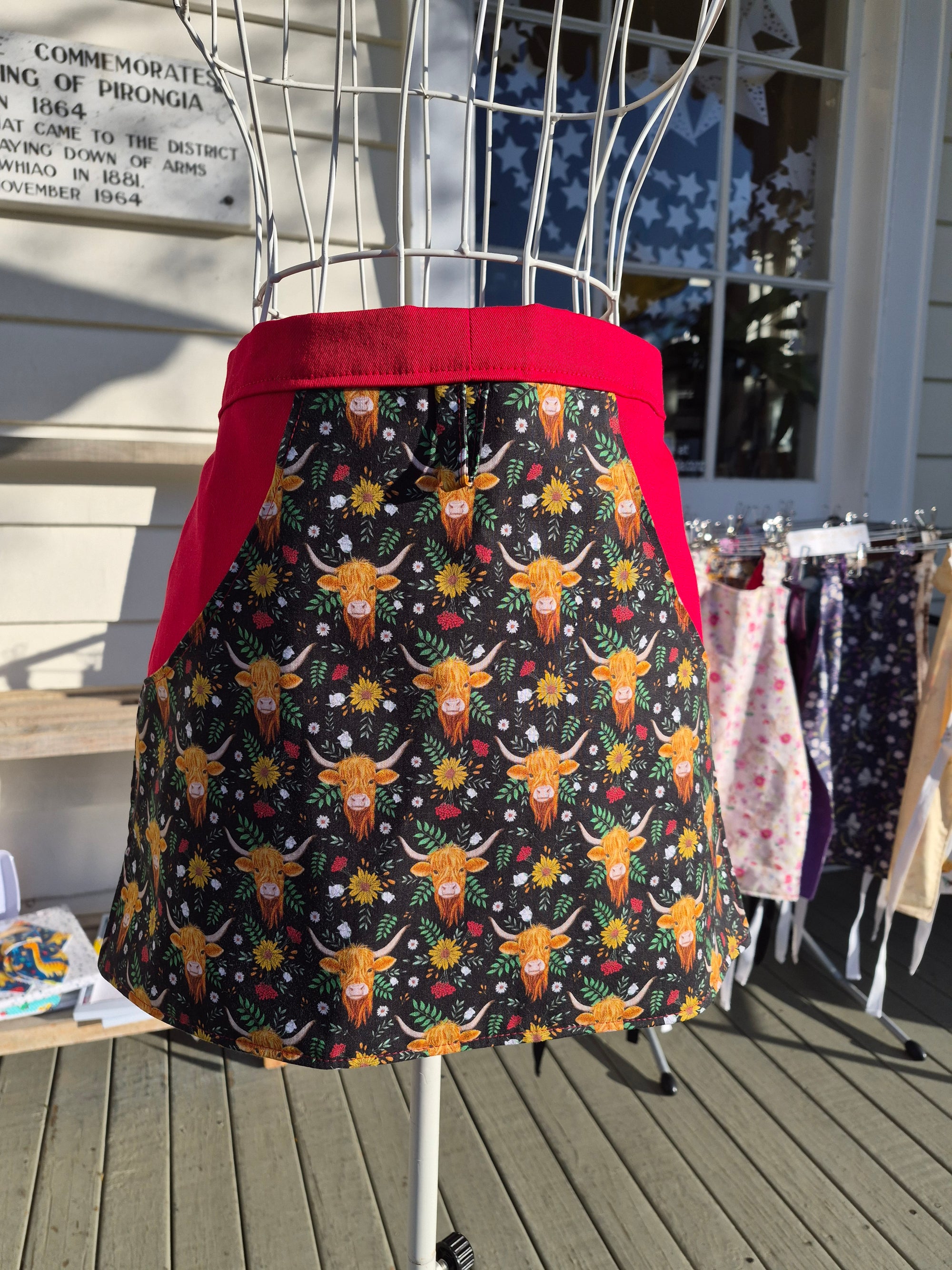 Ladies Retro Peg & Garden Apron