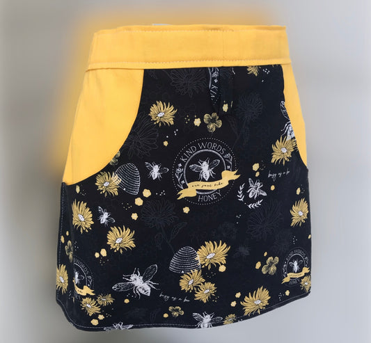 Ladies Retro style peg/garden aprons